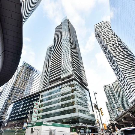 Sarkar Suites - Maple Leaf Square Toronto Exteriör bild