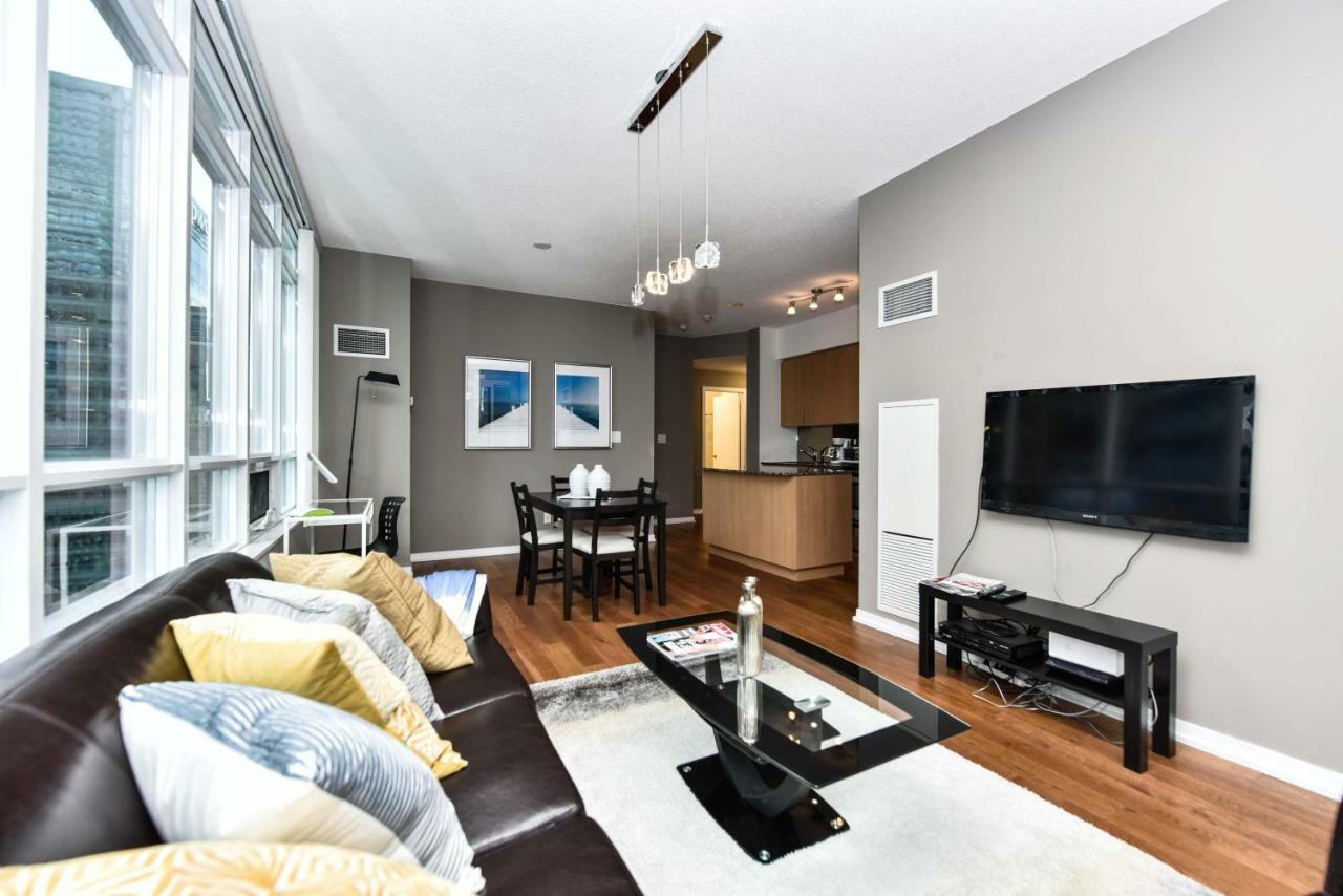 Sarkar Suites - Maple Leaf Square Toronto Exteriör bild
