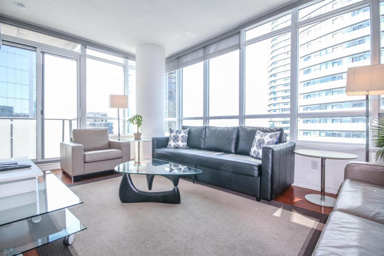 Sarkar Suites - Maple Leaf Square Toronto Exteriör bild