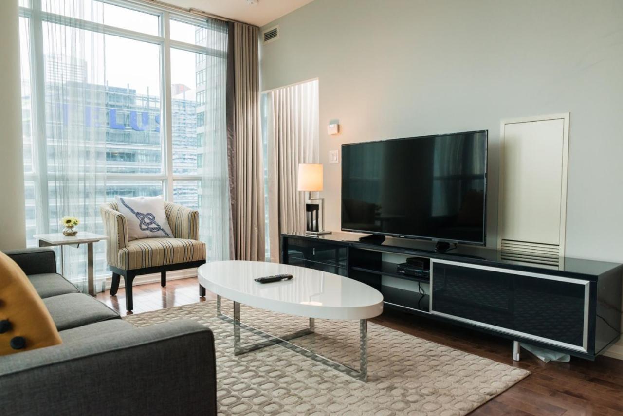 Sarkar Suites - Maple Leaf Square Toronto Exteriör bild