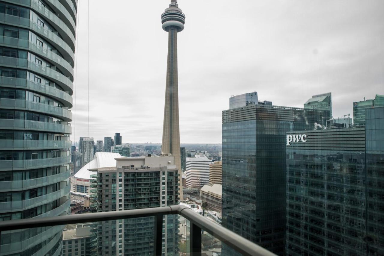Sarkar Suites - Maple Leaf Square Toronto Exteriör bild