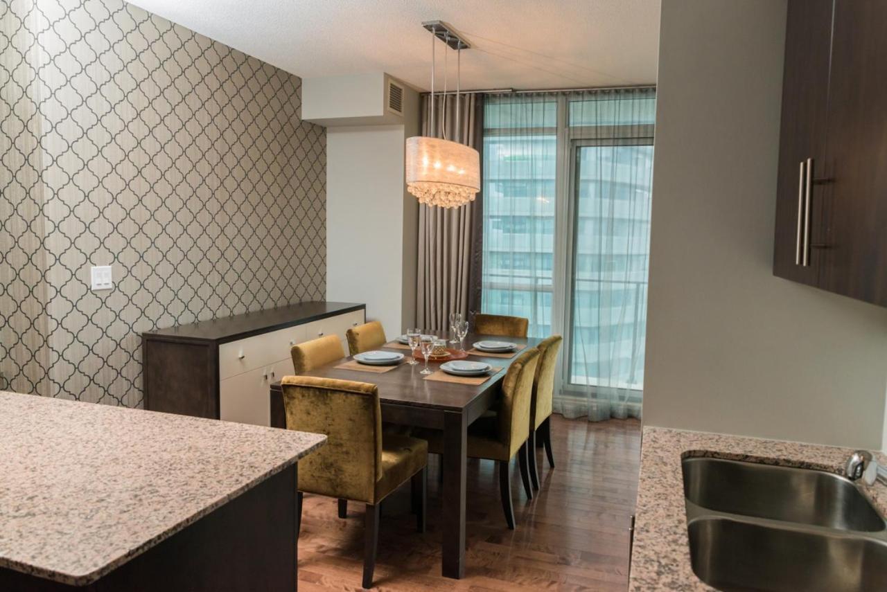 Sarkar Suites - Maple Leaf Square Toronto Exteriör bild